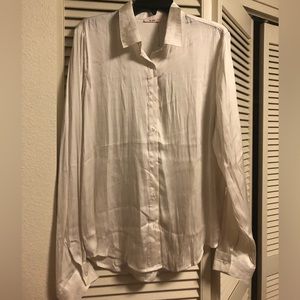 Francesca’s Silky White Button Up XL NWT